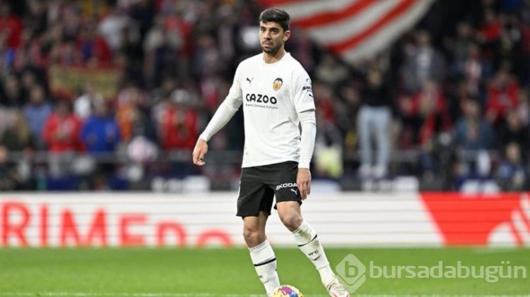 Valencia, Cenk Özkacar'ın bonservisini aldı