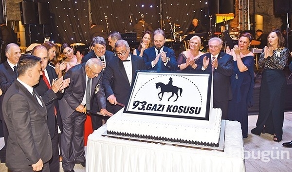 97. Gazi Koşusu'ndan renkli kareler
