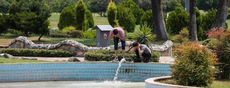 Adana sıcaktan kavruluyor!