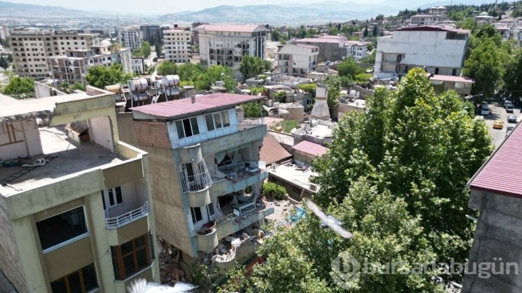 Depremde eğilen binalara ne olacak?