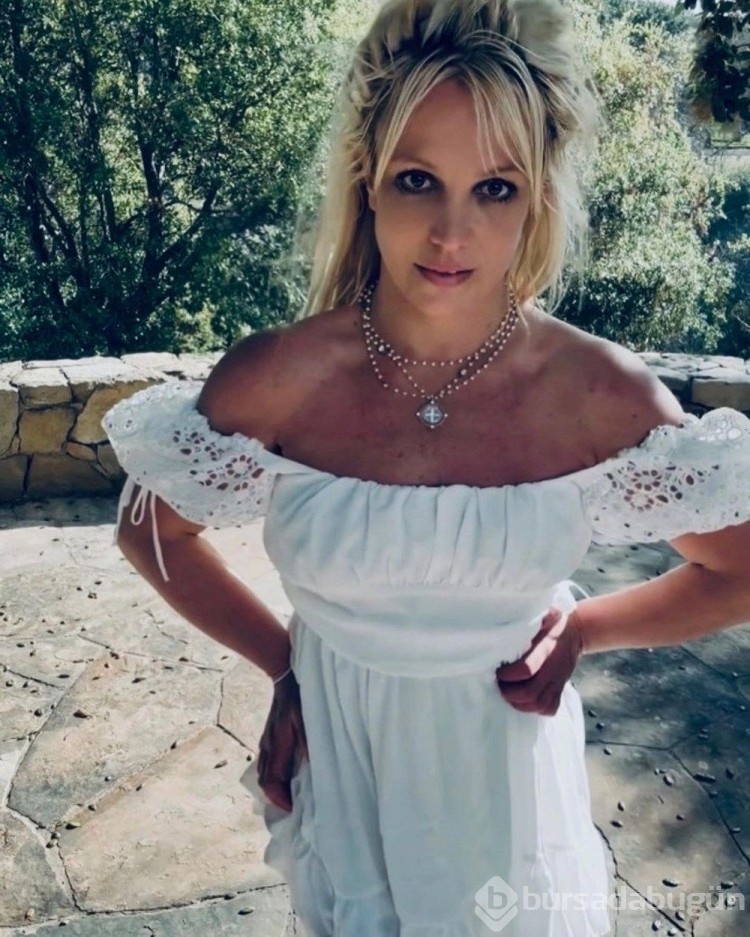 Britney Spears korumadan tokat yedi!