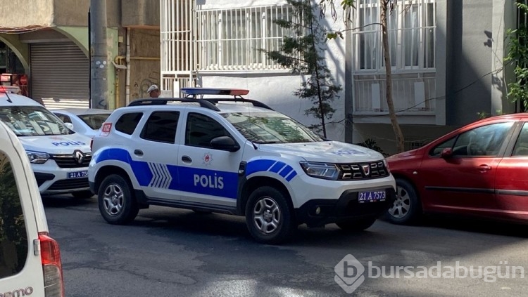 Apartmanın 5. katından düşen Azra, ağır yaralı