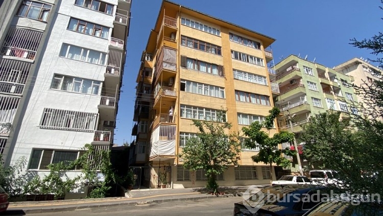 Apartmanın 5. katından düşen Azra, ağır yaralı