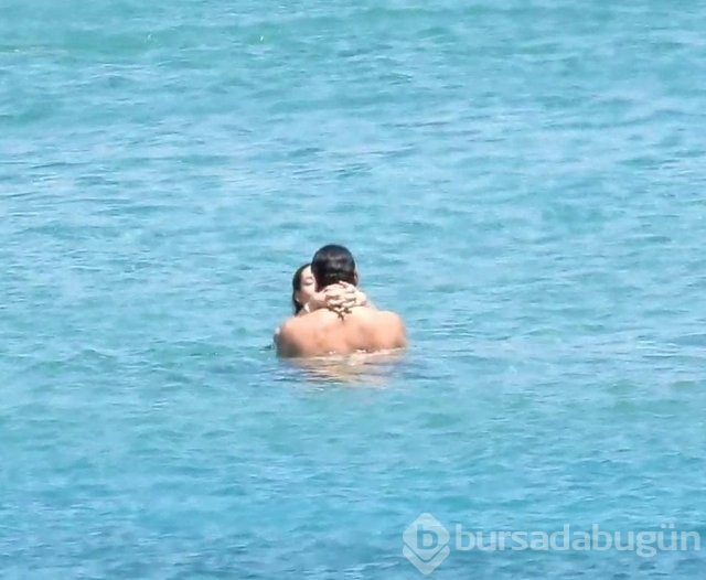 Sinem Kobal ve kızı Lalin Çeşme'de