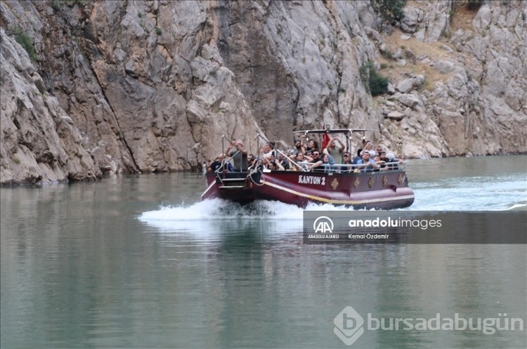 Erzincan'daki Karanlık Kanyon adrenalin tutkunlarının vazgeçilmezi oldu