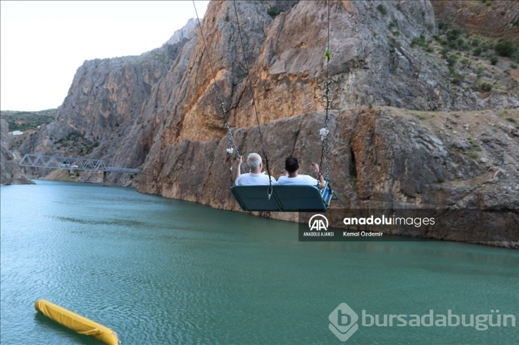Erzincan'daki Karanlık Kanyon adrenalin tutkunlarının vazgeçilmezi oldu