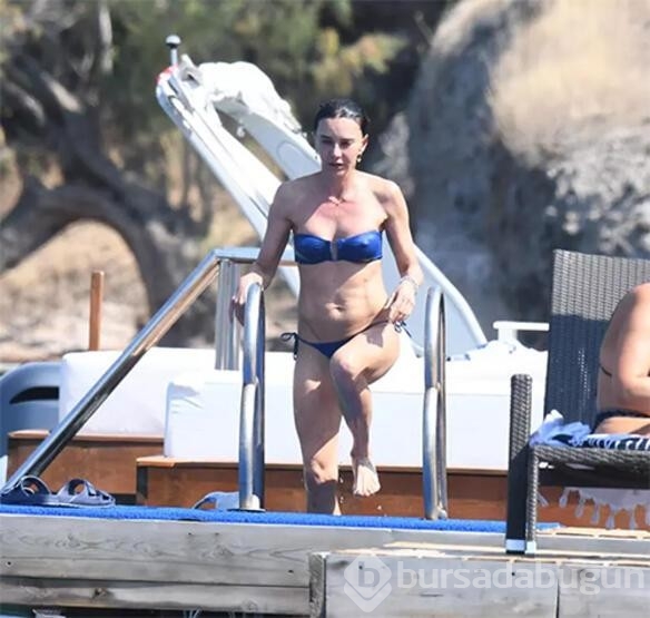 Hande Ataizi ve genç sevgilisi Dinç Aydoğdu'nun tatil kareleri