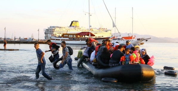 3 Mülteci teknesi okyanusta kayboldu
