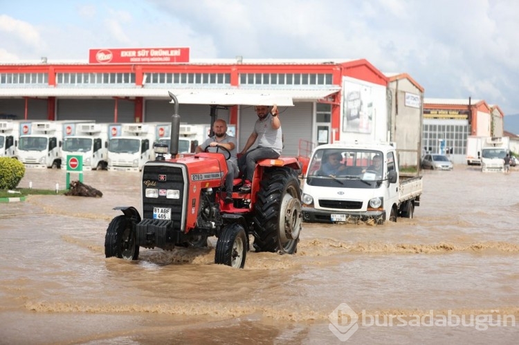 Düzce'de Sanayi suya gömüldü... Sel felaketi!
