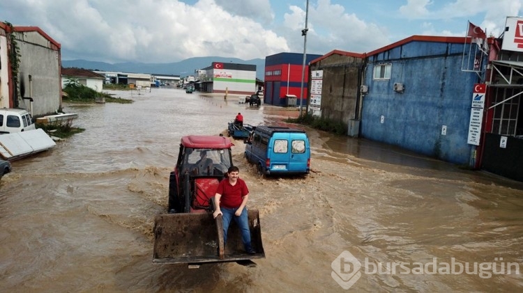 Düzce'de Sanayi suya gömüldü... Sel felaketi!
