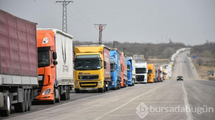 TIR'ın gümrük mührü bozuldu: İçinden binlerce tabanca parçası çıktı