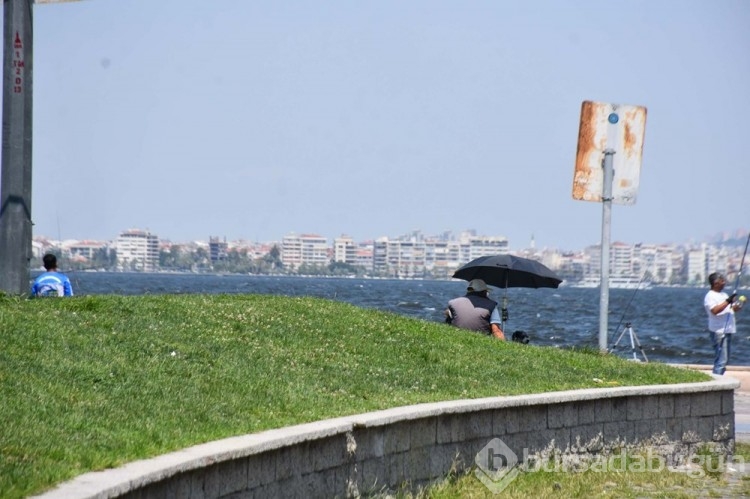 Kordon bile boş kaldı... İzmir kavruldu