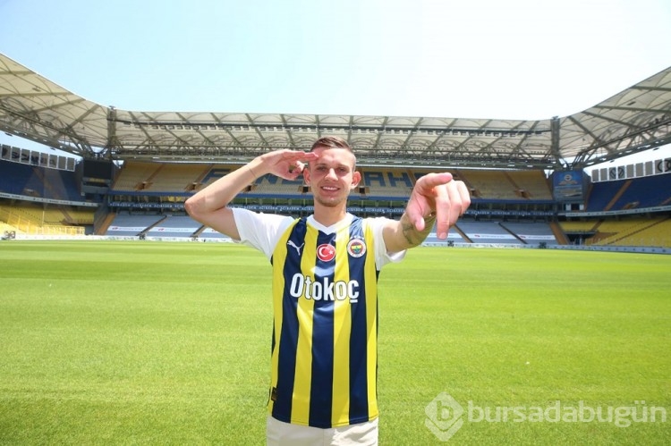 Fenerbahçe, Sebastian Szymanski transferini duyurdu