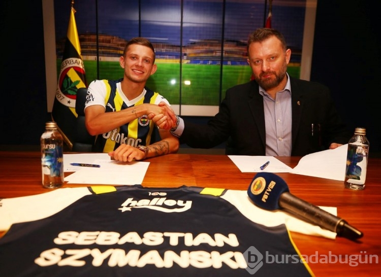 Fenerbahçe, Sebastian Szymanski transferini duyurdu