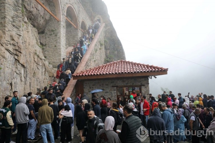 Her gün 35 seferle 4 bin 500 turist geliyor: Trabzon'a akın var