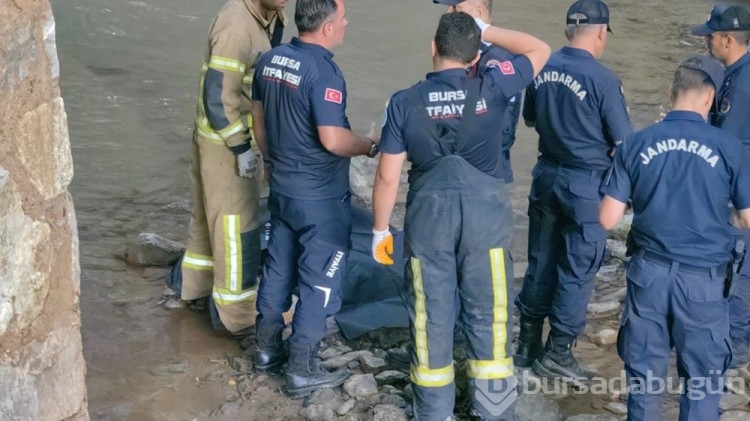 Bursa'daki dere yatağında bir cesedi cansız manken sandı
