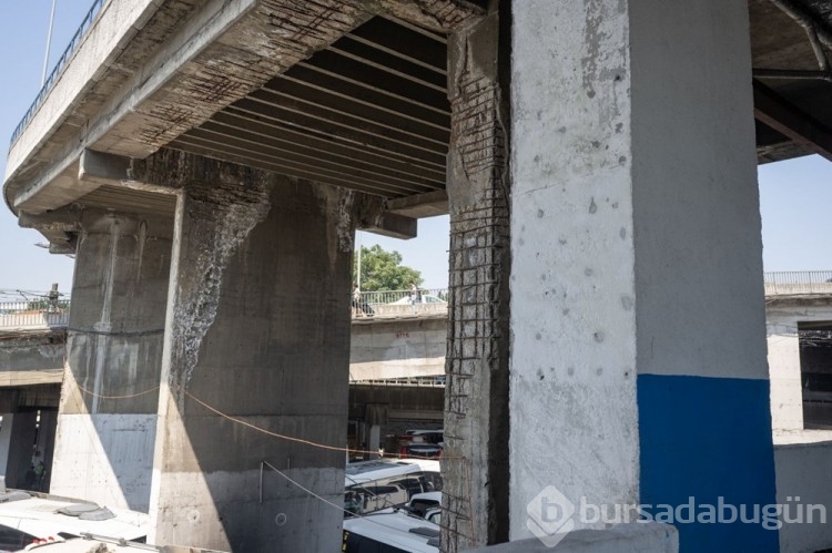Esenler Otogarı'ndaki riskli köprüde güçlendirme çalışması