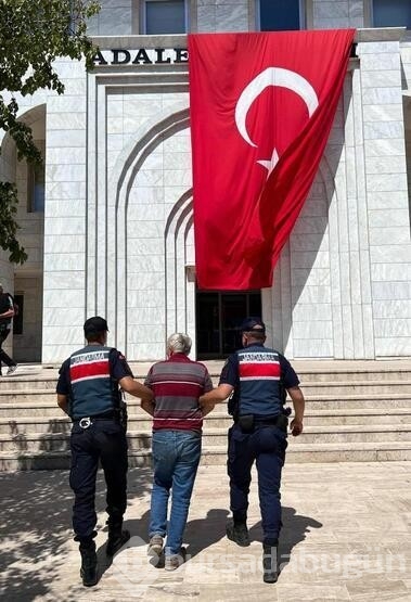 Dikkatsizliğin bu kadarı! Otomobilinden torpil atmıştı...