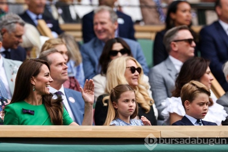 Wimbledon finaline kraliyet, Brad Pitt ve James Bond çıkarması