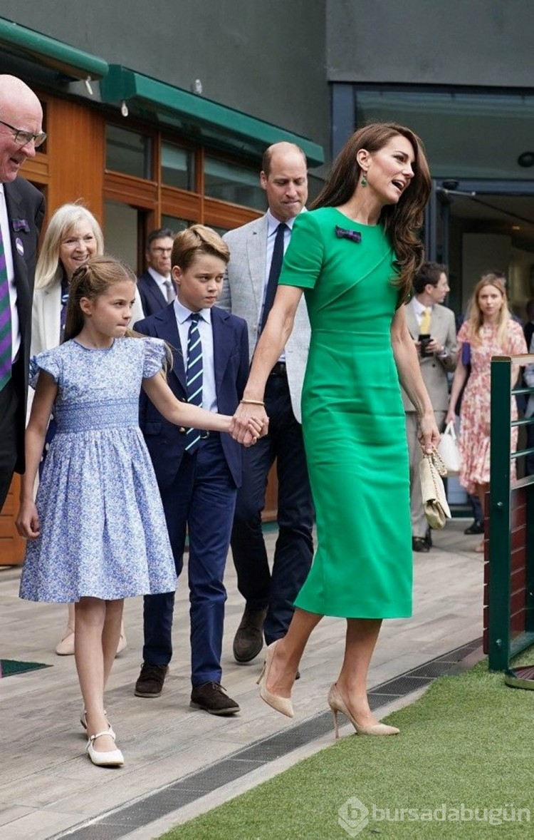 Wimbledon finaline kraliyet, Brad Pitt ve James Bond çıkarması
