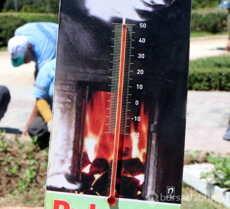 50 derece Adana sıcağında zorlu işbaşı