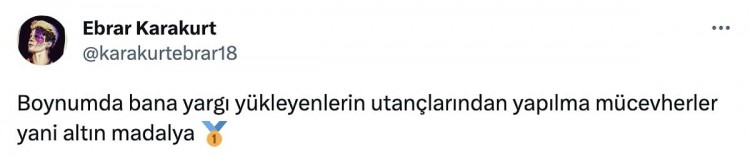 Ebrar Karakurt'un göndermeli paylaşımları