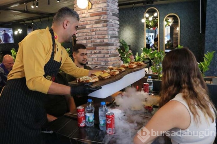 Kebapçı'dan buzlu servis, konum: Adana!