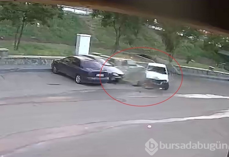 15 yaşındaki çocuk otomobili kaçırdı, kaza yaptı, kaldırıldığı hastaneden de kaçtı