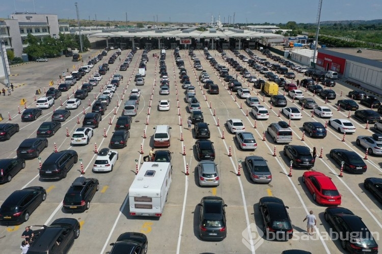 Gurbetçi akını: 295 bin 979 araç geldi