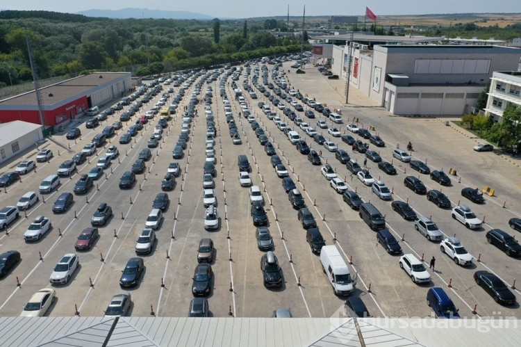 Gurbetçi akını: 295 bin 979 araç geldi