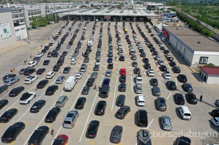 Gurbetçi akını: 295 bin 979 araç geldi