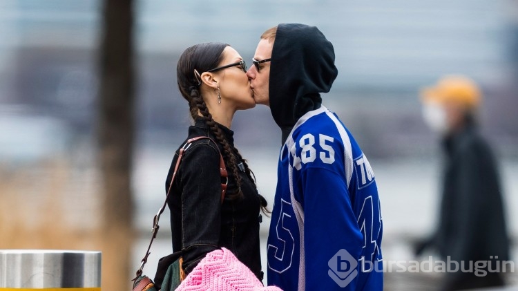 Bella Hadid sosyal medyaya geri döndü

