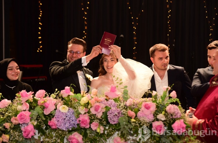 Burcu Uzçelik ile Batuhan Özcan yaşamlarını birleştirdiler