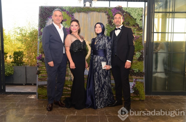 Burcu Uzçelik ile Batuhan Özcan yaşamlarını birleştirdiler
