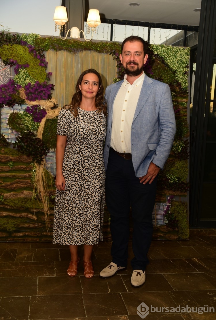 Burcu Uzçelik ile Batuhan Özcan yaşamlarını birleştirdiler