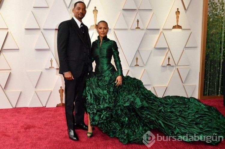 Jada Pinkett Smith, saçlı fotoğrafını paylaştı