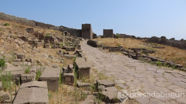 Assos Antik Kenti'nde 2 bin 300 yıllık ağırlık bulundu