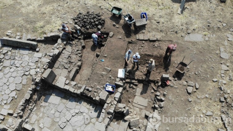 Assos Antik Kenti'nde 2 bin 300 yıllık ağırlık bulundu