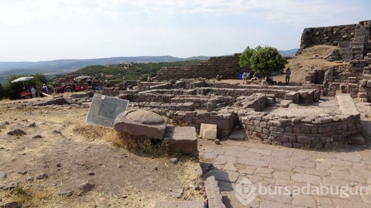 Assos Antik Kenti'nde 2 bin 300 yıllık ağırlık bulundu