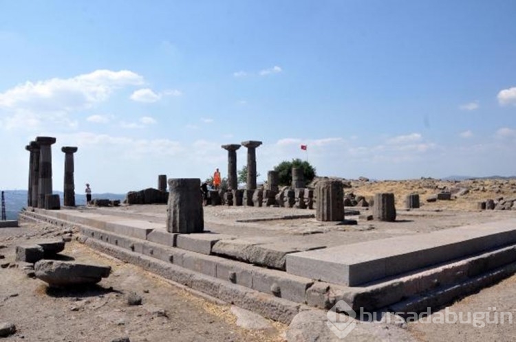 Assos Antik Kenti'nde 2 bin 300 yıllık ağırlık bulundu