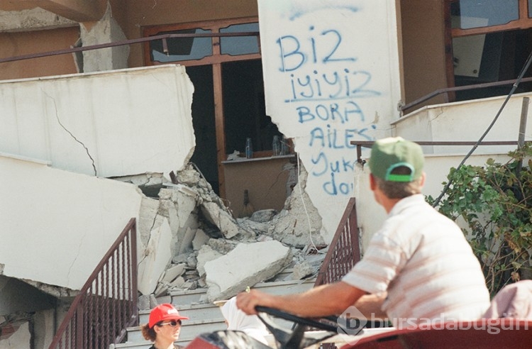17 Ağustos Depremi'nin üzerinden 24 yıl geçti...