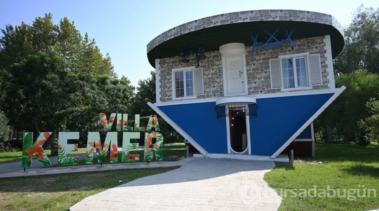 Kemer'deki ters eve ziyaretçi akımı