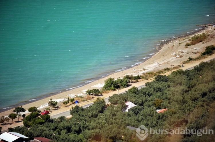 İznik Gölü'nün rengi turkuaza döndü