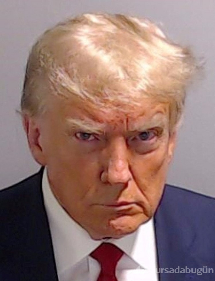Donald Trump cezaevinde! Parmak izi alındı