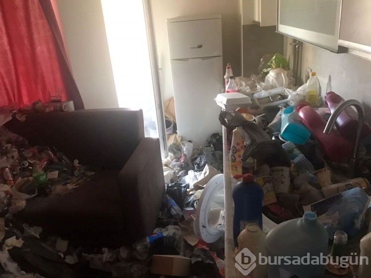 Kayseri'de kiracı arkasında çöp ev bıraktı