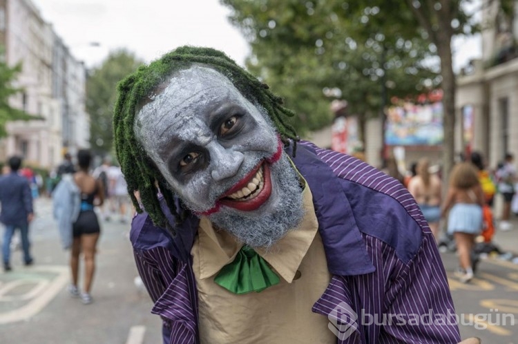 İngiltere'deki Notting Hill Karnavalı'nda renkli görüntütüler