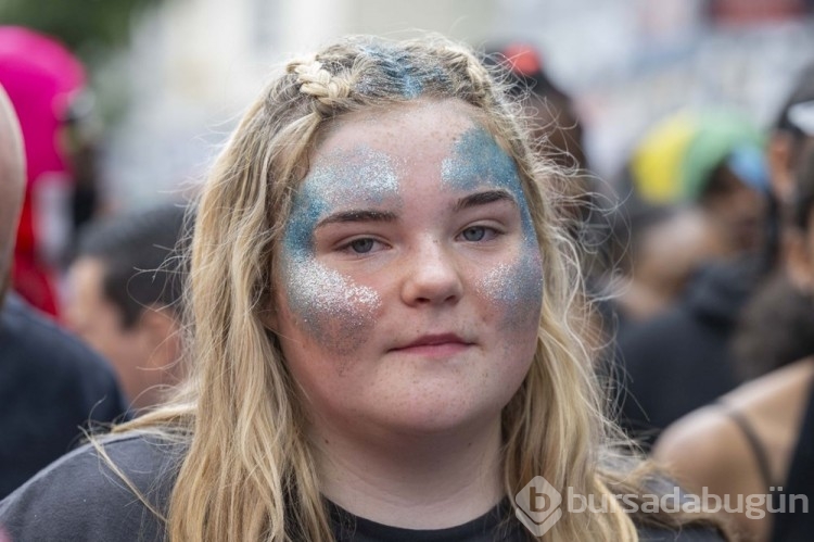 İngiltere'deki Notting Hill Karnavalı'nda renkli görüntütüler