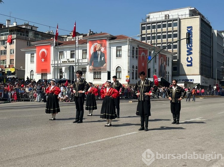Bursa'da 30 Ağustos Zafer Bayramı coşkusu
