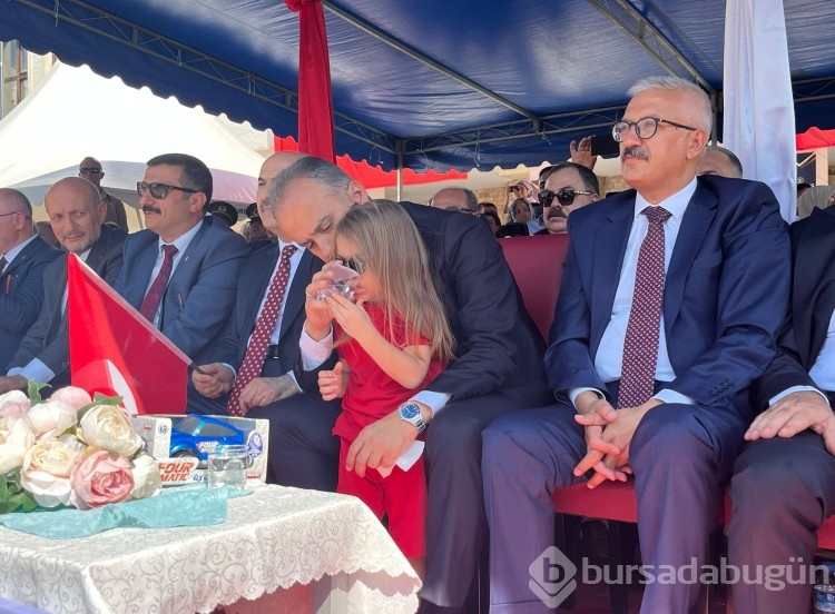 Bursa'da 30 Ağustos Zafer Bayramı coşkusu
