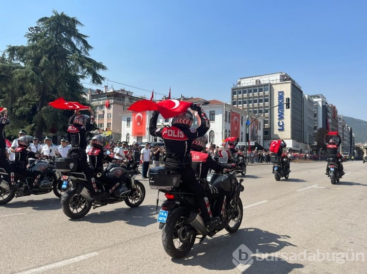 Bursa'da 30 Ağustos Zafer Bayramı coşkusu
